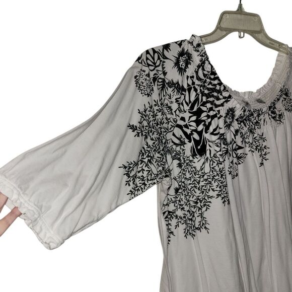 Tees 2 Please Blouse Size 22/24 Black And White. - Picture 2 of 4